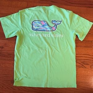 Vineyard Vines tshirt